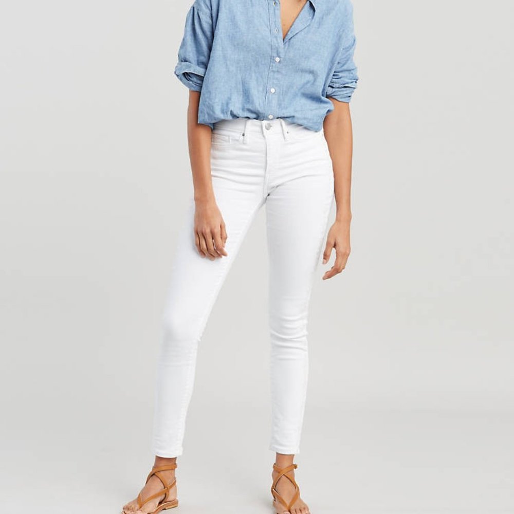 Levi's 535 Super Skinny Jeans